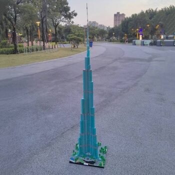 104784